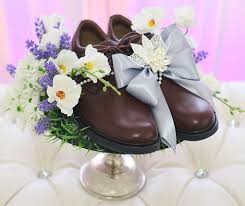 Hantaran coklat juga amat popular dalam masyarakat melayu. 26 Hantaran Tunang Yang Terbaik Untuk Pengantin Lelaki Perempuan