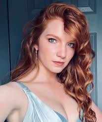 Annalise Basso's Instagram, Twitter & Facebook