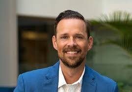 Mike Albert's Instagram, Twitter & Facebook