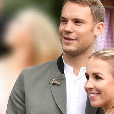Manuel Nina Neuer Ungesehene Fotos Zum 2 Hochzeitstag Seine Braut Bezaubert In Kleid Nummer 4 Bunte De