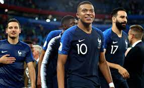 Enade (2018) a seleção francesa participante da copa do mundo de futebol de 2018, composta de 19 jogadores filhos de imigrantes da áfrica e de outros países da europa, foi mais multicultural que o elenco campeão da copa de 1998. Franca E Favorita Ao Bi Diante Da Surpreendente Croacia Na Final Da Copa Do Mundo 2018 Ganhador Com