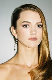 Esther Laporte's Instagram, Twitter & Facebook