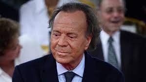 Discover top playlists and videos from your favorite artists on shazam! Julio Iglesias Spanish Judge Rules 43 Year Old Man Is Singer S Son