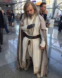 Luke Skywalker Cosplay By Old Man Skywalker Cosplay Star Wars Outfits Best Cosplay Ever Cosplay