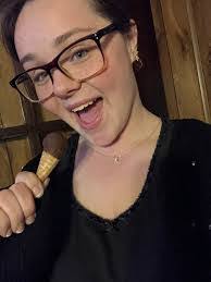 Alicia Deberry's Instagram, Twitter & Facebook