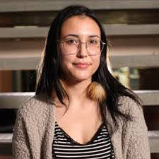 Yvonne Carlin's Instagram, Twitter & Facebook