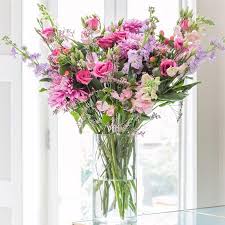 You're in love with someone. Fresh Flower Subscription Uk Monthly Flowers Gift Subscription Uk Wide
