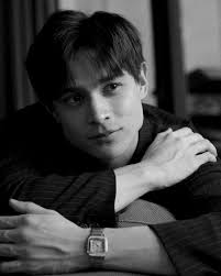 vintage hollywood #1DayToGo #RDLat25 photo by @janvmayo makeup by  @mickeysee assisted by @angeludominguez hair by @jonaxlucas styled by  @perrytabora