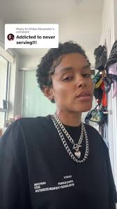 Replying to @Chloe Alexander no hate to this creator, but lets use her  bitterness as an example. Only spread love! 💗