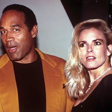 Vor 38 jahren war die leiche von herbert kahrs bei holm gefunden worden. O J Simpson Und Der Doppelmord Vor 25 Jahren Starb Nicole Simpson Stern De