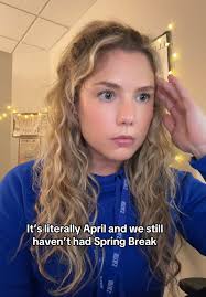 beth.lcsw (@curlyschoolsocialworker)