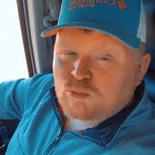 Alissa Farley's Instagram, Twitter & Facebook