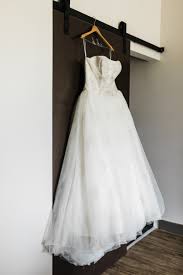 Get the best deals on vera wang bridal mermaid & trumpet wedding dresses when you shop the largest online selection at ebay.com. Vera Wang Tulle Beaded Lace Wedding Dress Vw351212 Used Wedding Dress Save 48 Stillwhite
