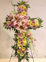 A Lovely Cross I Did For A Funeral Today Funeral Flowers Funeral Tributes Floral Wreath