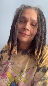 100 likes and ill make a snow angel