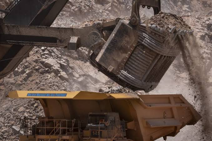 Arizona's copper mining industry: The workers, community and tools