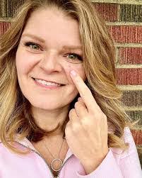 Karen Ulman's Instagram, Twitter & Facebook