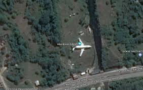 Großer spielspaß im garten mit kletterwand, rutsche, spieltum und vielen weiteren möglichkeiten. Google Maps Entdeckung Ein Flugzeug Im Vorgarten Wird Zur Touristenattraktion Gwb
