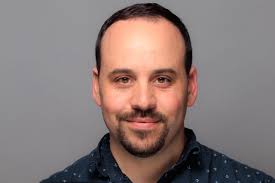 Scott Oliver's Instagram, Twitter & Facebook