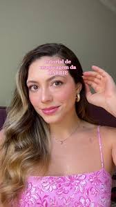tutorial de maquiagem da Barbie! amigas, eu to me achando muito 🥹💗  #tutorialdemaquiagem #maquiagembarbie #margotrobbiemakeup