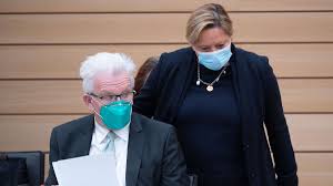 Susanne eisenmann ist spitzenkandidatin der cdu für die landtagswahl 2021. Landtagswahl Bw Cdu Wahler Blamieren Die Eigene Partei Ins Aus Manovriert Stuttgart