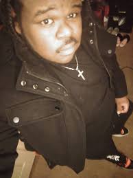 Look at this dumbass Goku one taps all of them in base