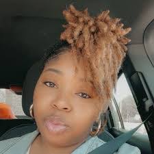 Alicia King's Instagram, Twitter & Facebook