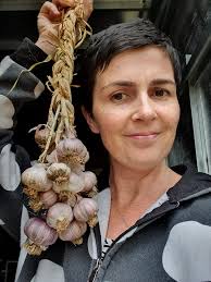 My first time braiding garlic