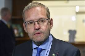 A jog a demokrácia ellen?