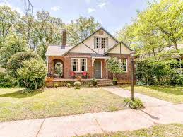 549 Poplar St Spartanburg Sc 29302 Mls 242785 Zillow House Exterior Home Types Of Houses