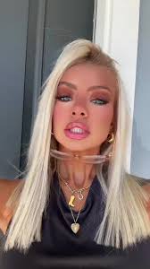 Kaitlyn Oilsands: Unseen Moments