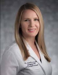 Sarah Kennett's Instagram, Twitter & Facebook