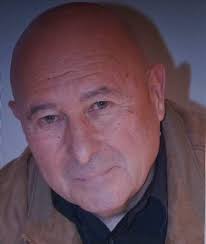 Edmond Martin dédicace son livre sur les châteaux de la Save