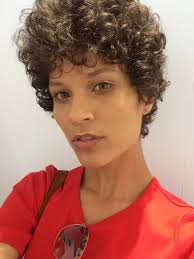 pin von giullia oliveira auf cabelo kurzhaarfrisuren jungs frisuren coole jungs frisuren