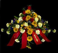 Sunflower Casket Spray Kaufman Flowers Casket Sprays Funeral Flowers Flower Arrangements