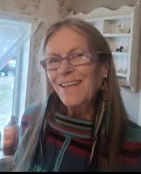 Shayla's mom encourages her to go to the club despite Anthony's disapproval