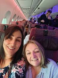 We've made it! We've blumming well made it to BARBADOS! 😍 Our first  morning at Mango Bay Hotel Barbados and it is GORGEOUS! Powdery sand,  cocktail blue ocean and friendly people. Ahhh