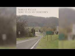 I'm a same gas station cup of coffee in the mornin'. Morgan Wallen More Than My Hometown Deutsche Ubersetzung Lyrics Songtextes De