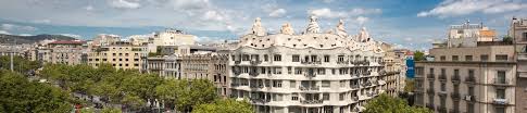 3 habitaciones y dos banos. Casa Mila A Total Work Of Art Gaudi Barcelona