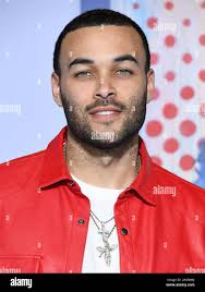 Don benjamin hi-res stock photography and images