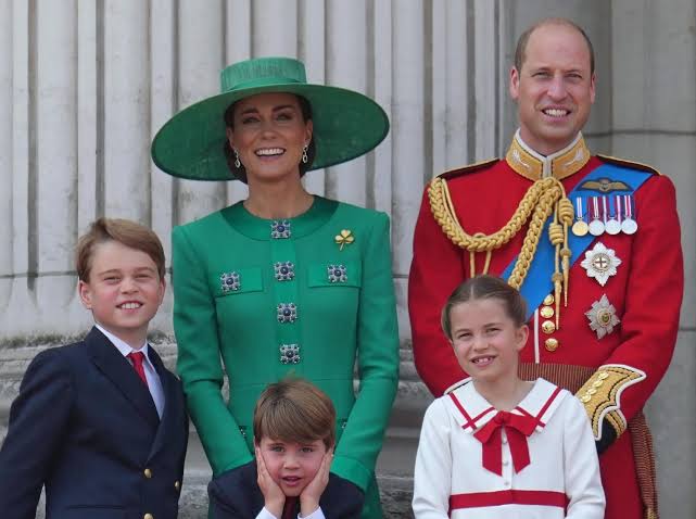 Prince William & Kate Feuding Over George Attending Boarding School