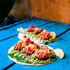 Fish tacos with creamy chipotle sauce and pico de gallo. Chiapas Amsterdam Amsterdam Livraison A Domicile Thuisbezorgd Nl