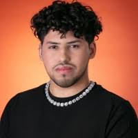 10+ "Ryan Tomaz" profiles