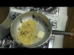 Spaghetti Aglio Olio E Peperoncino Come Si Prepara Davide De Vita Youtube Ricette Di Cucina Ricette Spaghetti