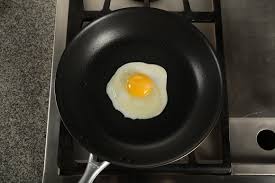 Simmer one minute less for medium eggs and one minute more for jumbo eggs. How To Fry The Perfect Egg Get Cracking