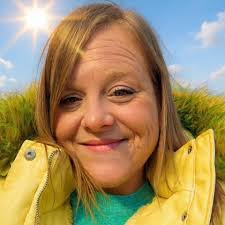 Sweet Potato Stuffed Vanilla Cupcakes