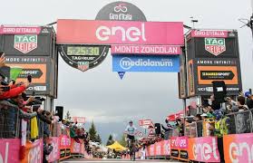 Entre los ciclistas vascos, jonathan castroviejo ha sido el más rápido, a 27 segundos de ganna. Giro De Italia 2018 Etapa 14 Clasificaciones Completas Noticiclismo