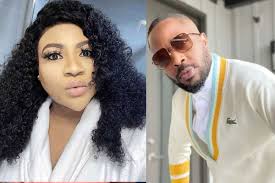 Nigerian actress, nkechi blessing sunday has fired back at the management of bbnaija's finalist, nengi after they slammed her for being hypocritical. Hey Handsome Please Kiss Me Nkechi Blessing Begs Tunde Ednut As He Returns To Instagram Abtc
