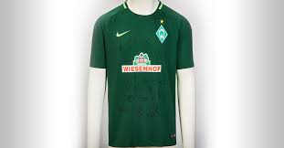 Wer meint, werder bremen gäbe es nur in grün und weiß, der irrt: Aus Der Bundesliga Teamsigniertes Werder Bremen Trikot
