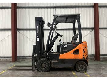 Doosan D15S Forklift